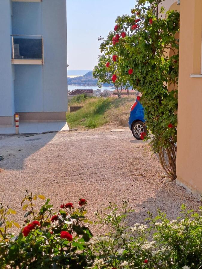 Apartman Darija Подстрана Экстерьер фото